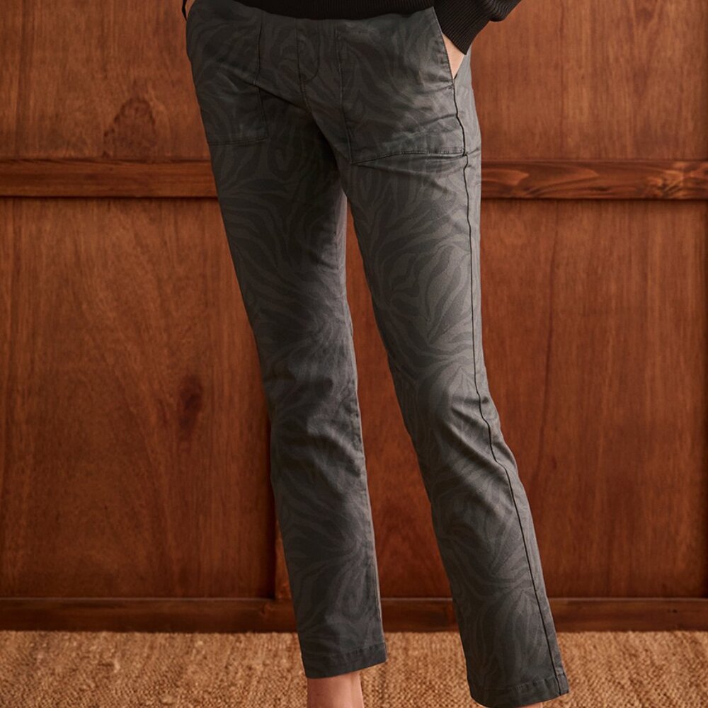 Milly Pant - Picture 3 of 6